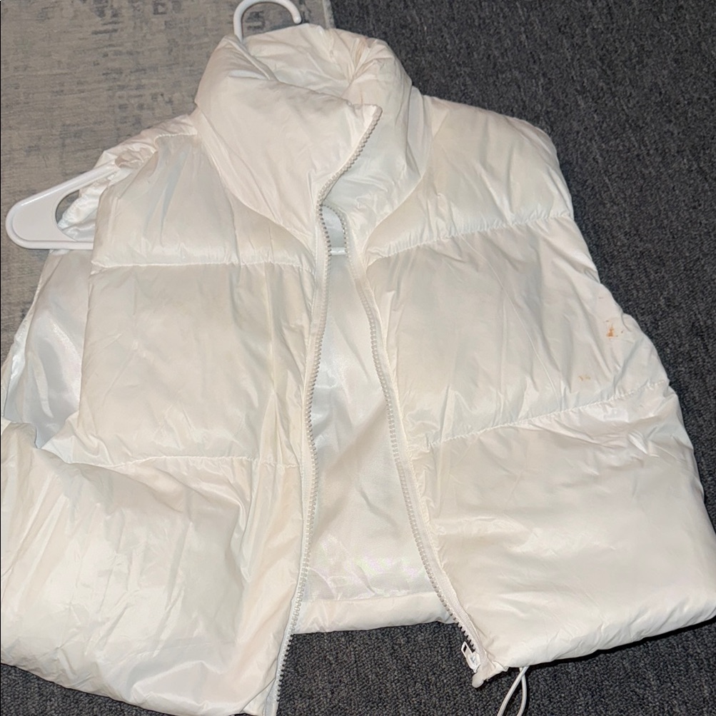 White Puffer Vest White Puffer Vest